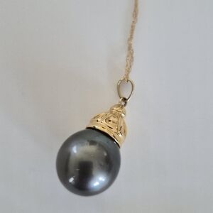 Elegant Ross Simon 14K Gold and Black PEARL Pendant Necklace